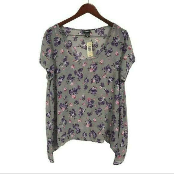 Torrid Floral Chiffon Sharkbite Top, Large New with Tag - Picture 4 of 9